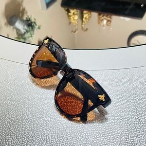 Gucci sun glasses